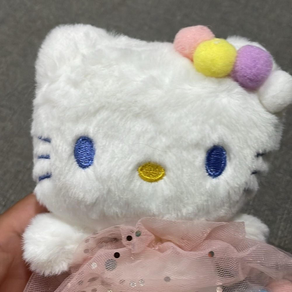 Hello Kitty with Puff balls and tulle Soft Pink Skirt Keychain - Picture 4 of 8